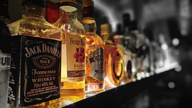 Topan Bar on Facebook
